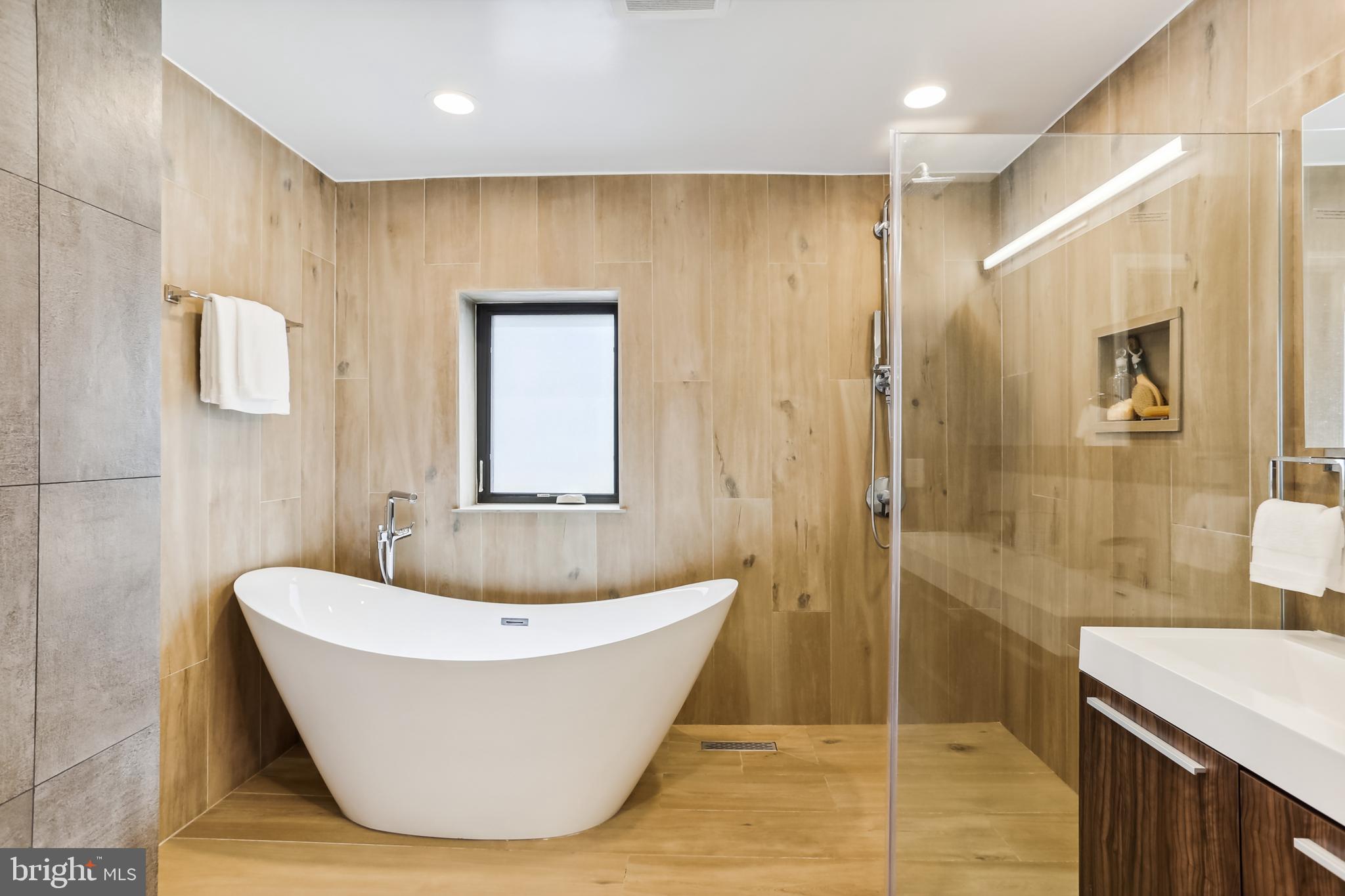 GLEN MAR PARK - Residential