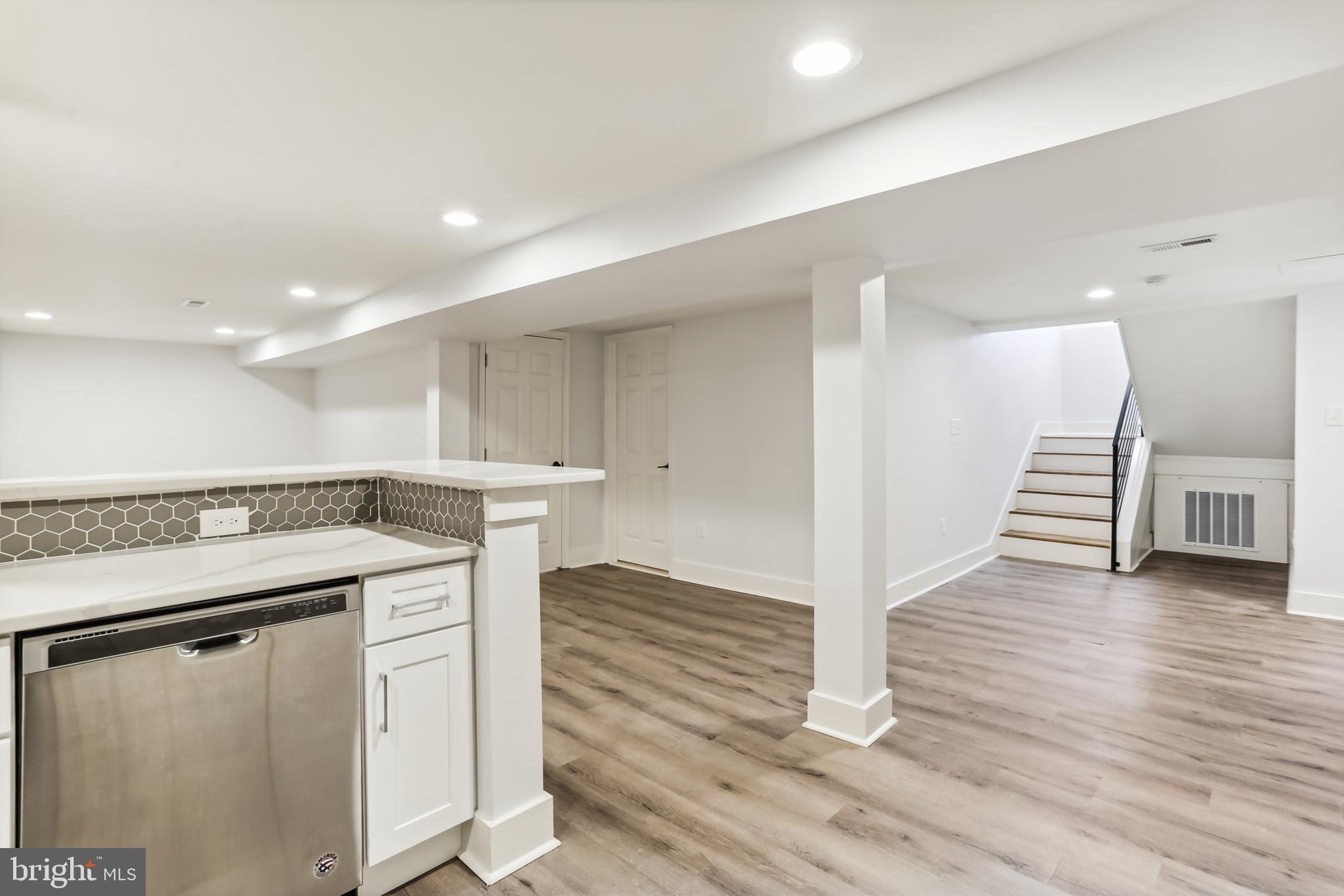 GLEN MAR PARK - Residential