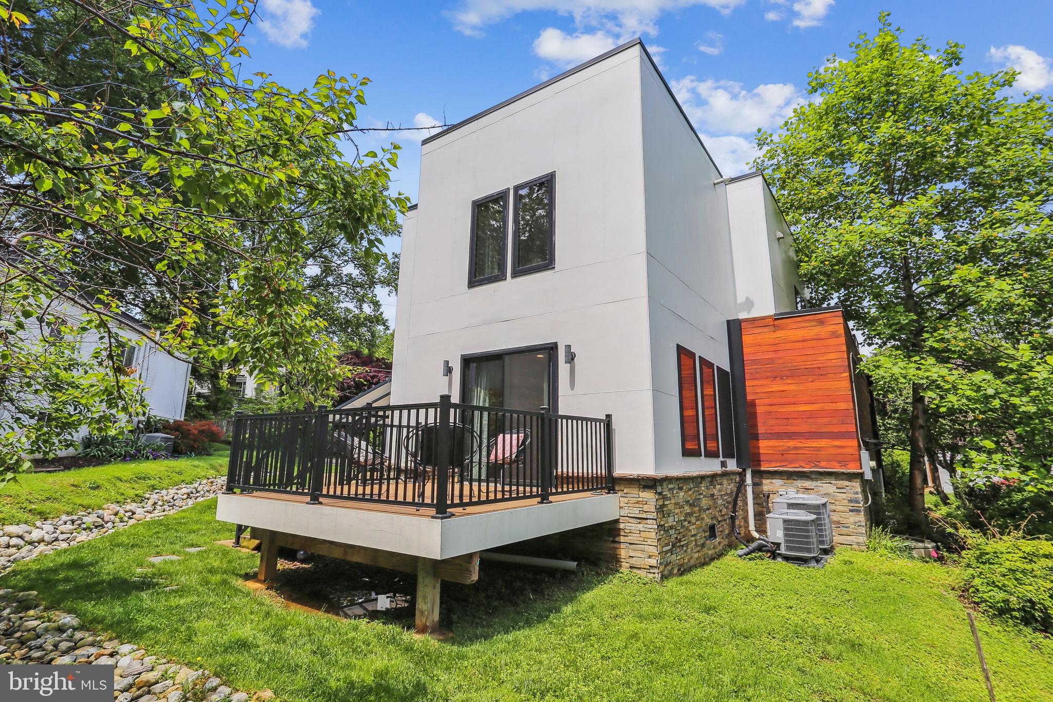 GLEN MAR PARK - Residential