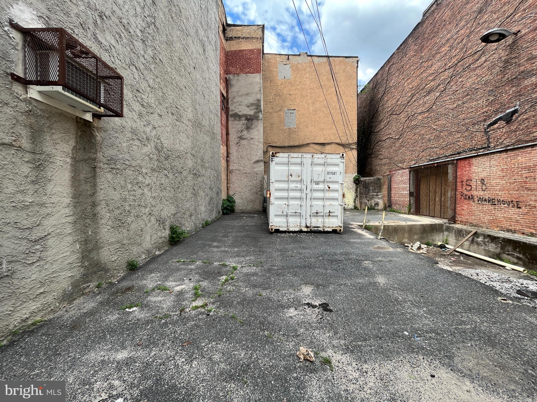 FRANKLIN SQUARE HISTORIC DISTRICT - Land