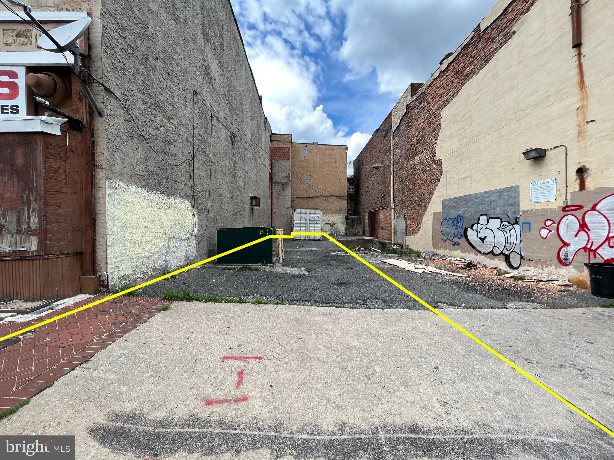 FRANKLIN SQUARE HISTORIC DISTRICT - Land