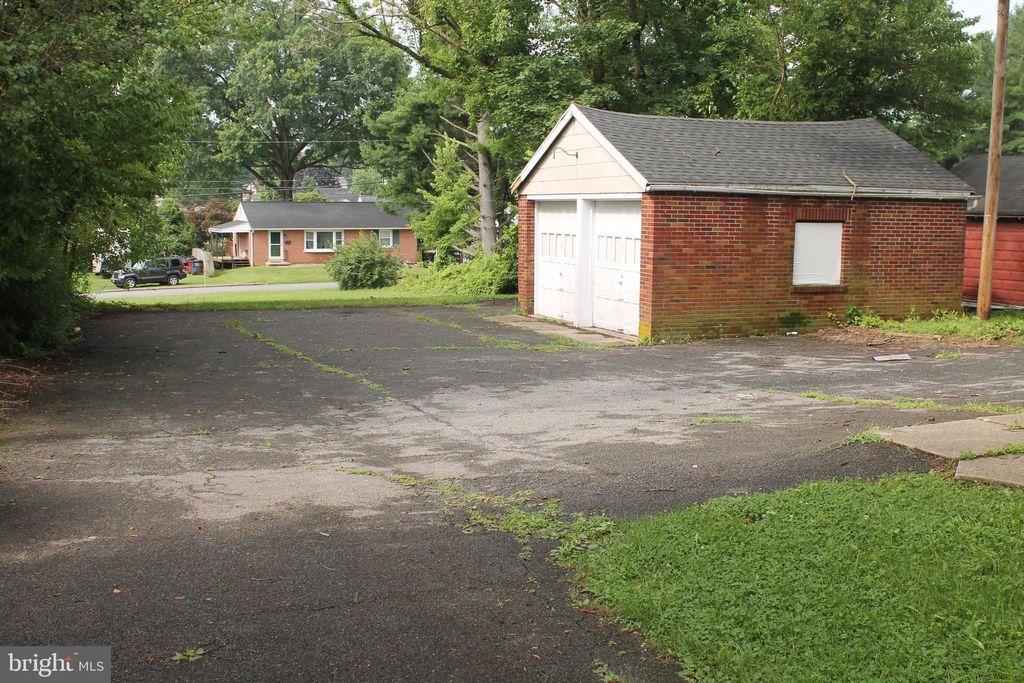 Photo of 1922 Columbia Avenue, LANCASTER, PA 17603 (MLS # PALA2072918)