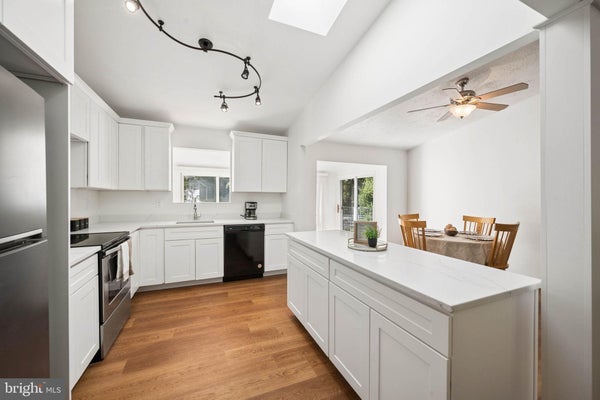 1365 MOYER RD, ANNAPOLIS, MD 21403 - Image 89abd93dea9268cf90482aca5db1ea8f/3160484100