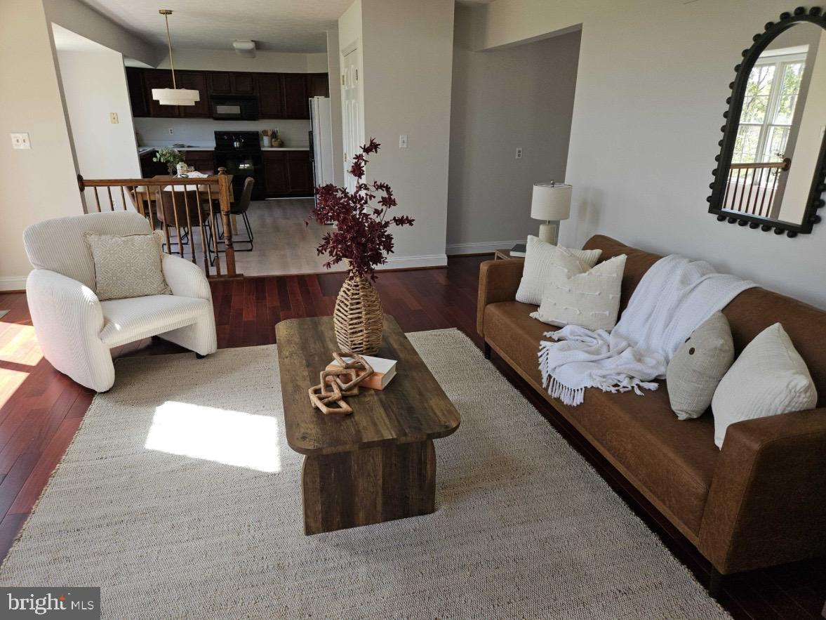 LYONSWOOD - Residential