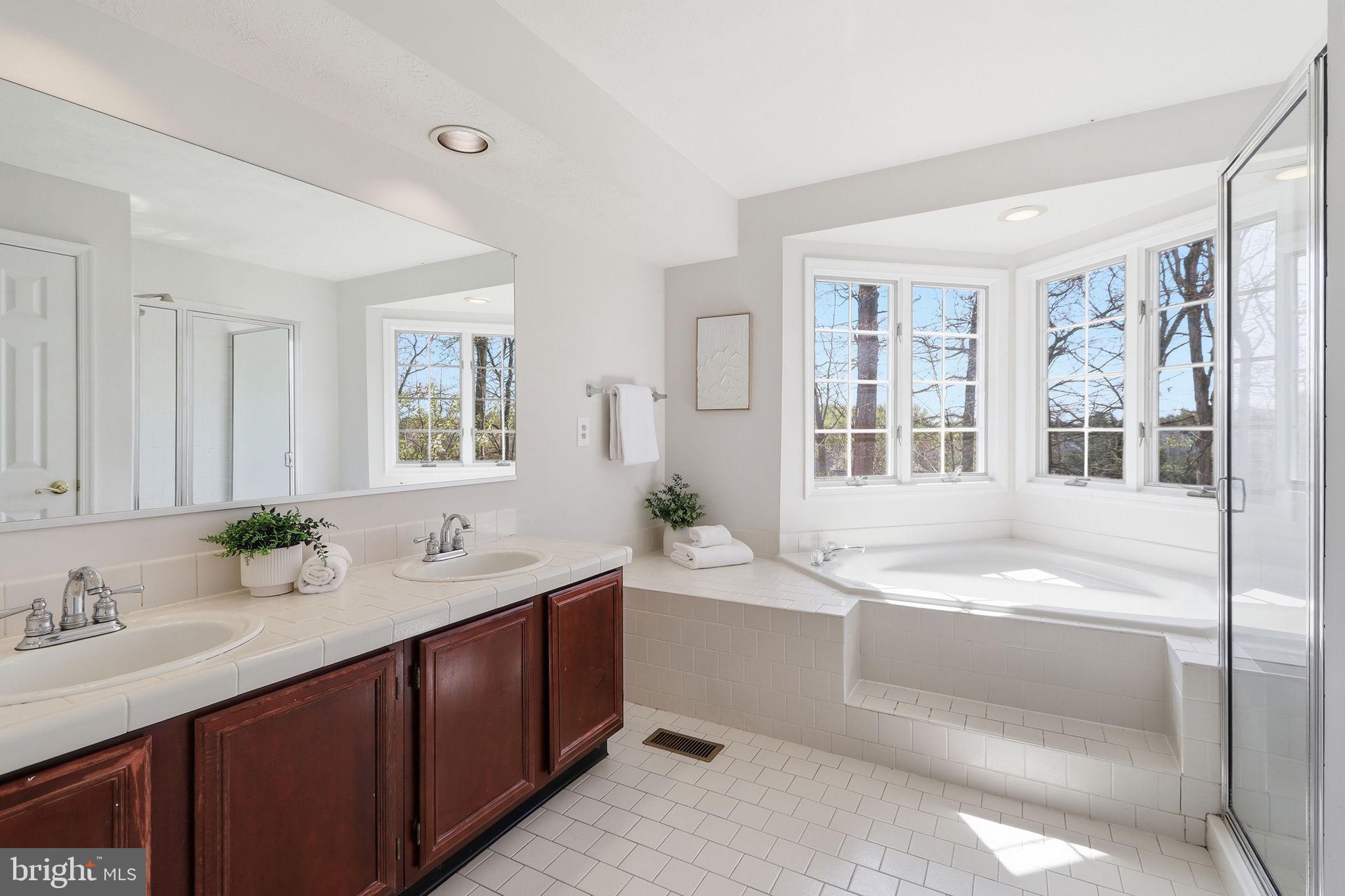 LYONSWOOD - Residential