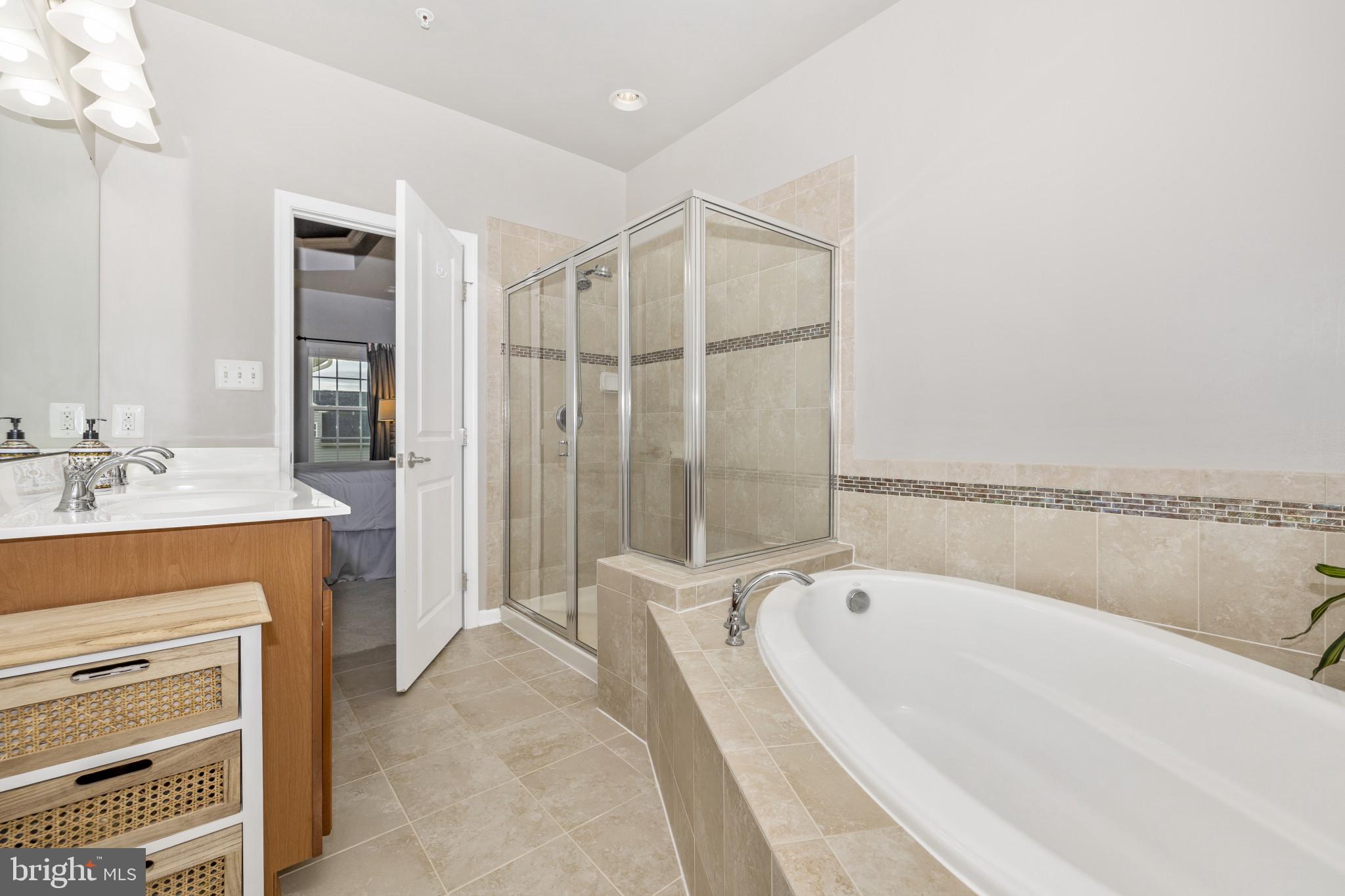 CANNON BLUFF - Residential