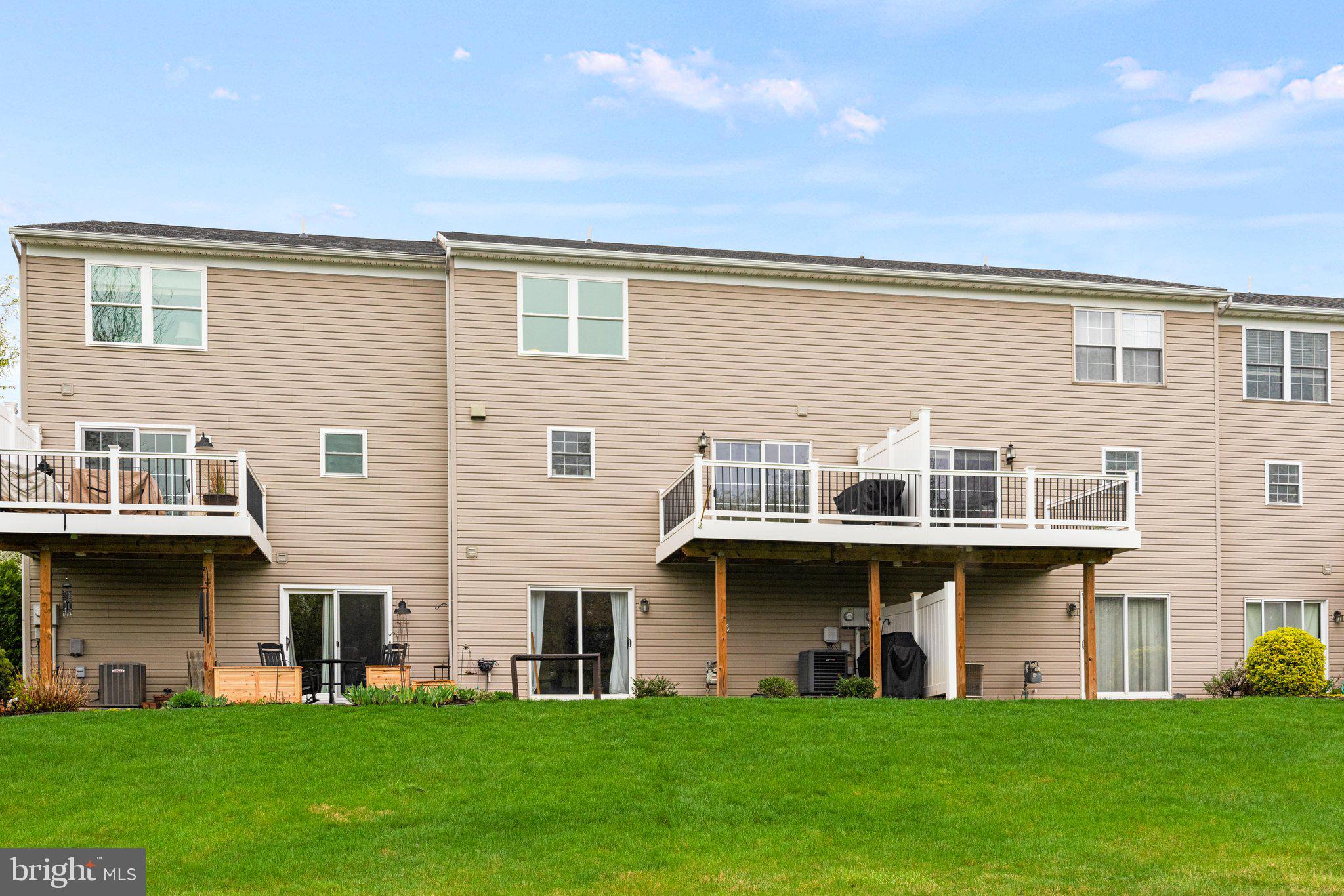 SPRINGETTSBURY TWP - Residential