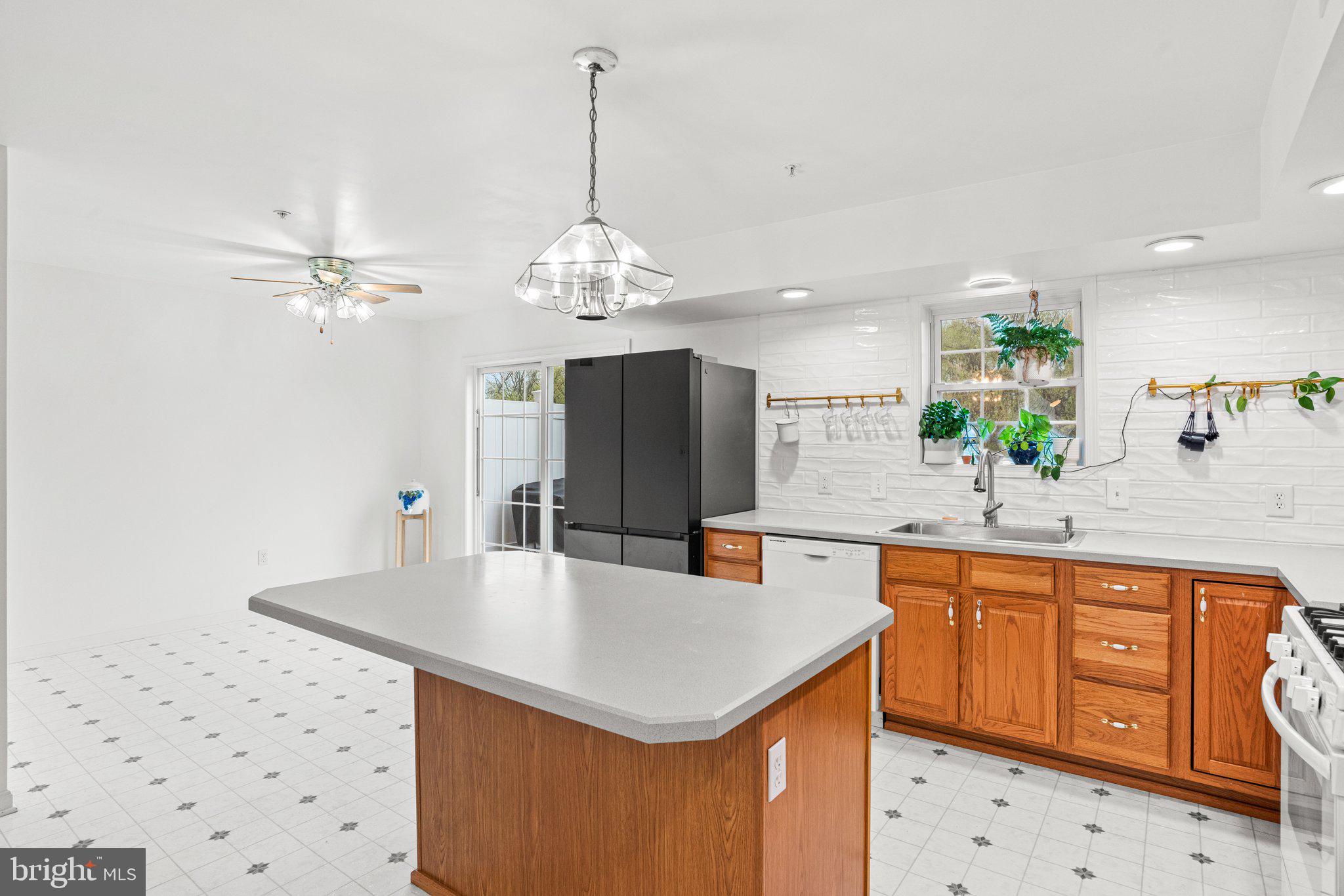 SPRINGETTSBURY TWP - Residential