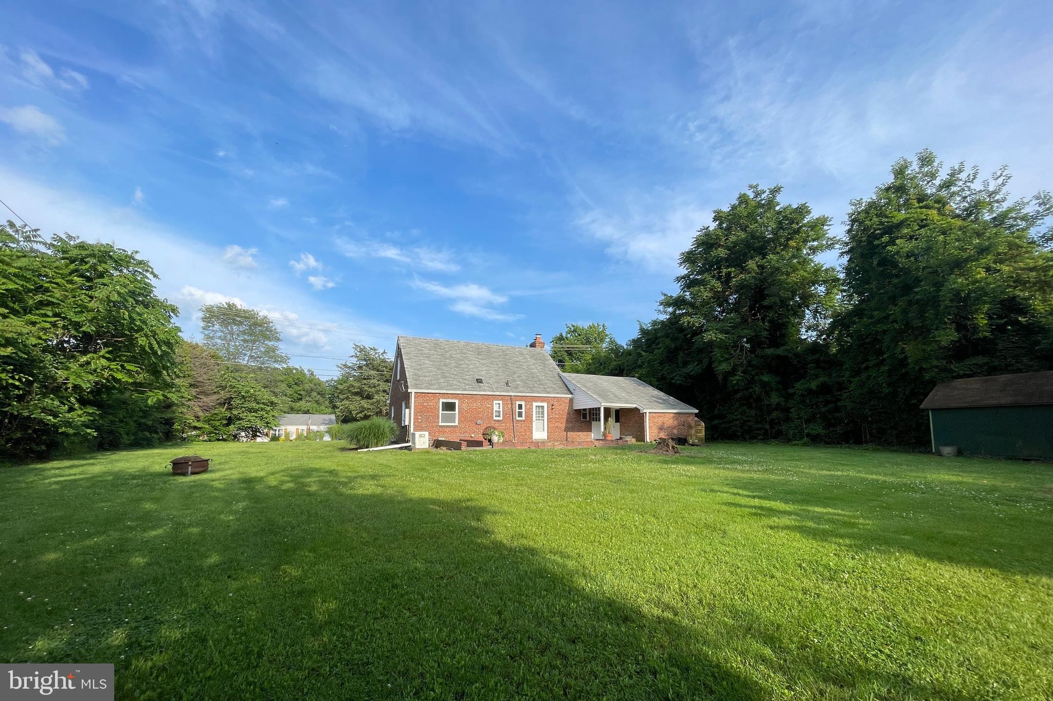 WHITE OAKS - Residential