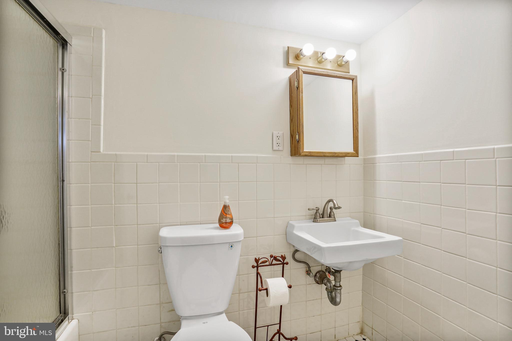 WHITE OAKS - Residential