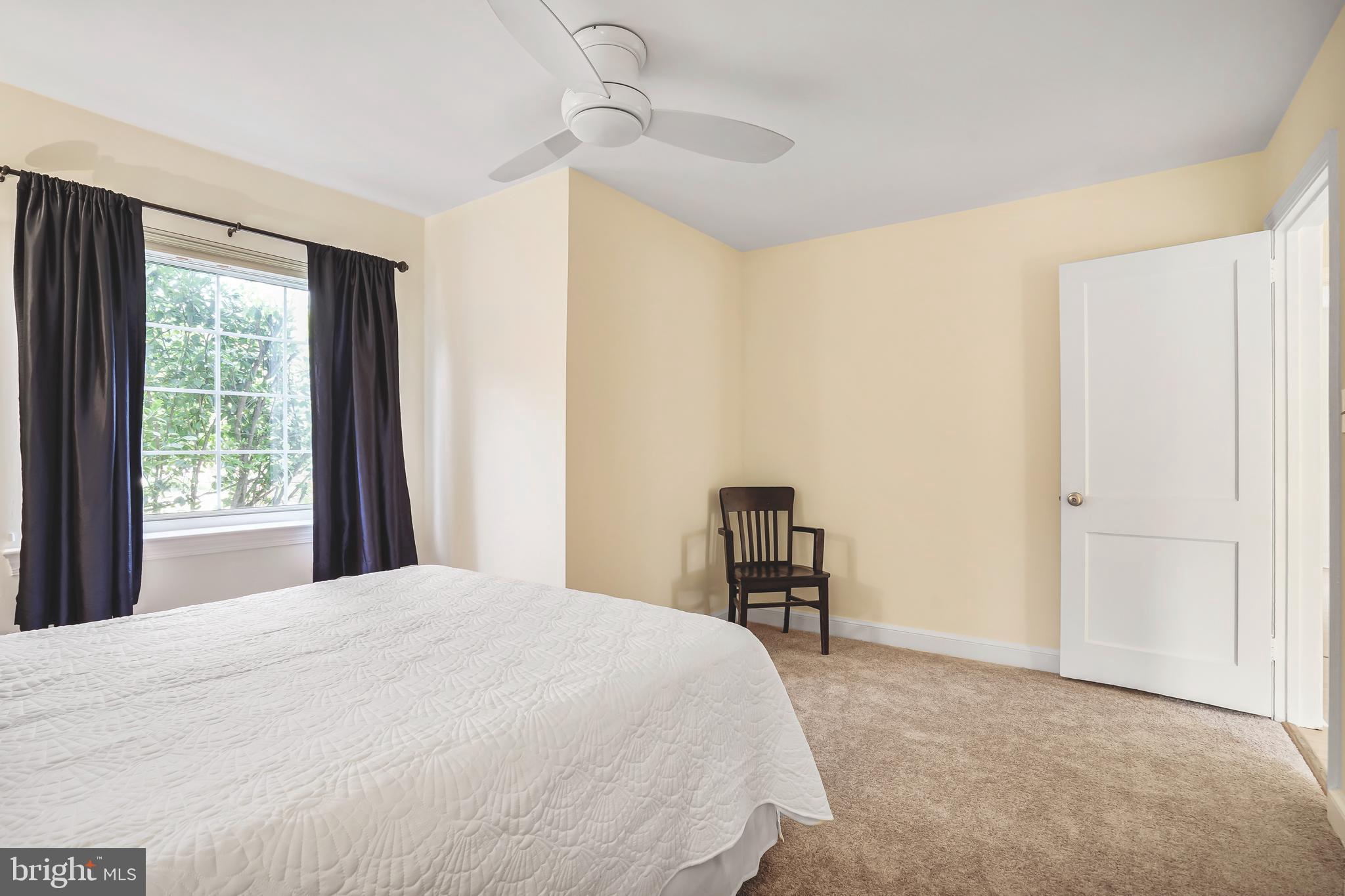 WHITE OAKS - Residential