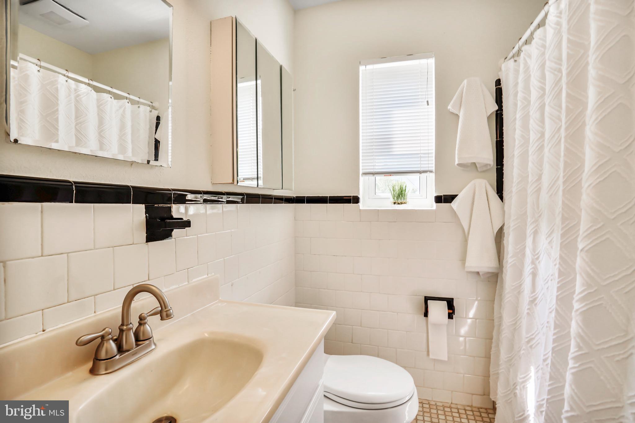 WHITE OAKS - Residential