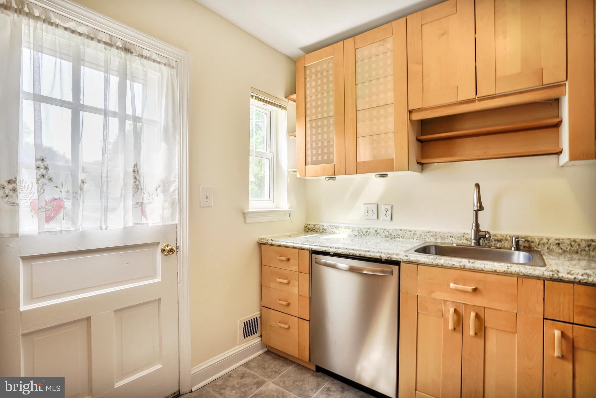 WHITE OAKS - Residential