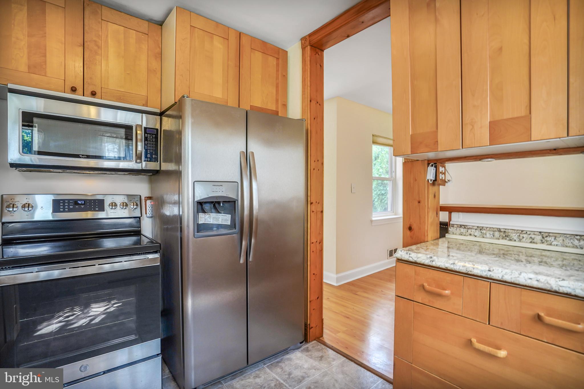 WHITE OAKS - Residential