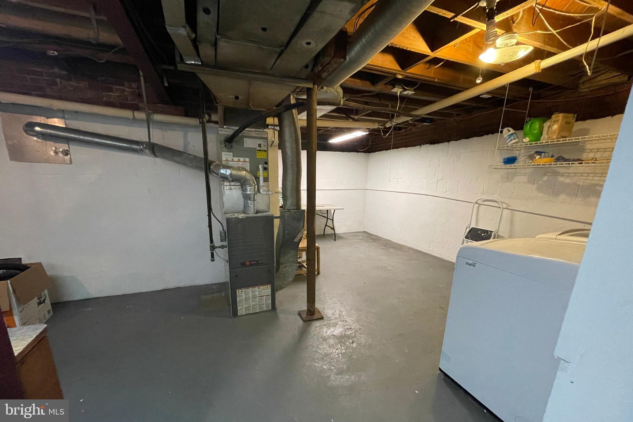 WHITE OAKS - Residential