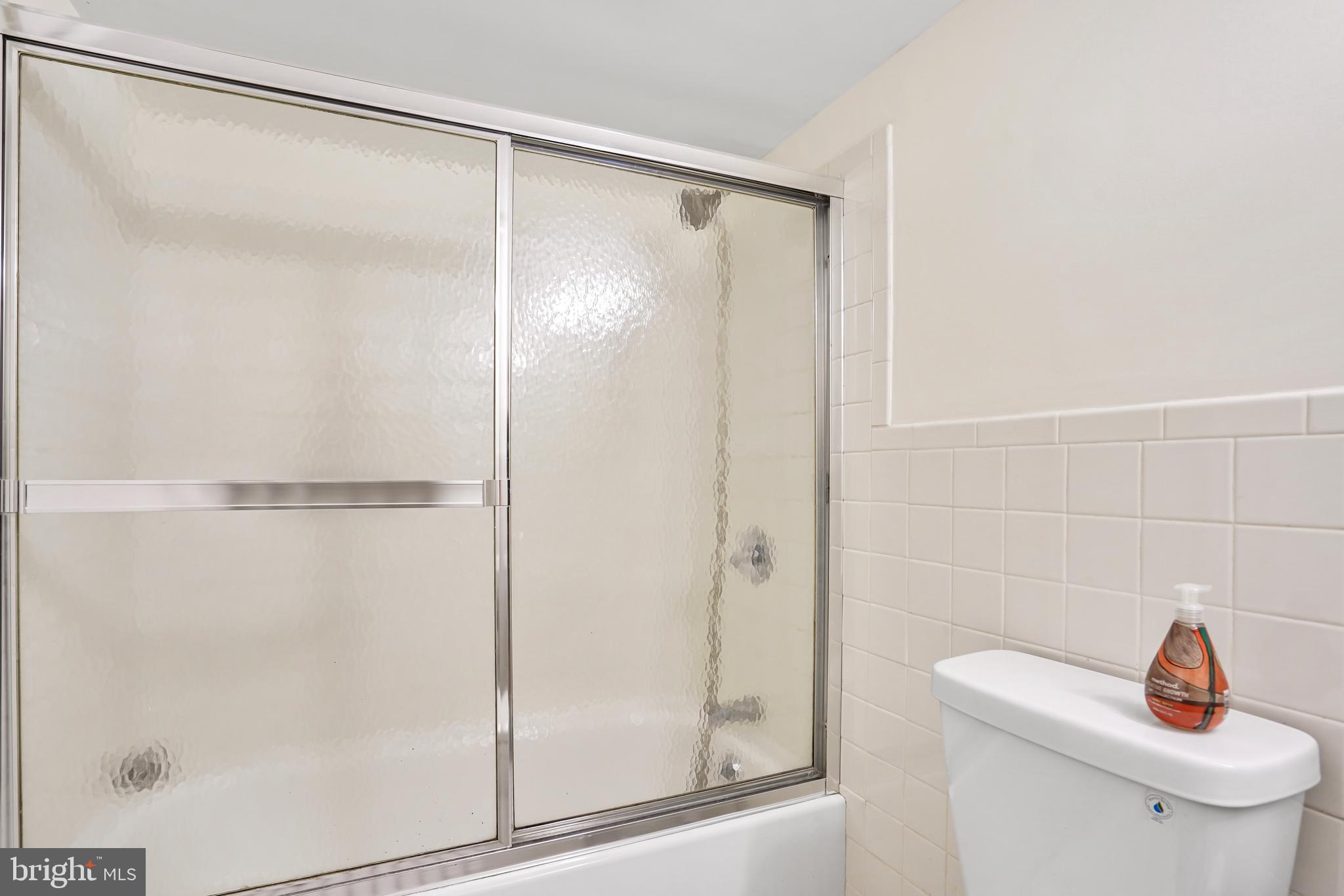 WHITE OAKS - Residential