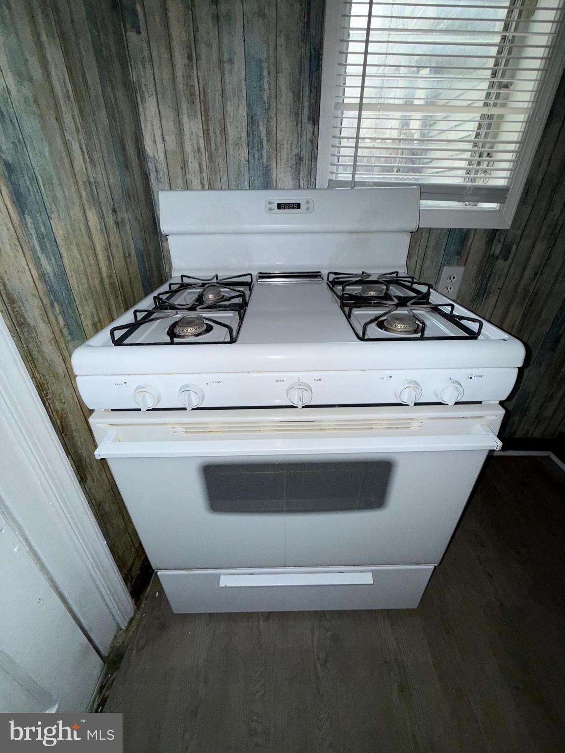 HARROWGATE - Residential