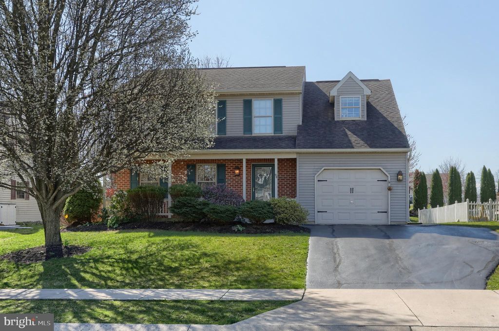 Photo of 96 ASHLEY DR, MARIETTA, PA 17547 (MLS # PALA2033046)