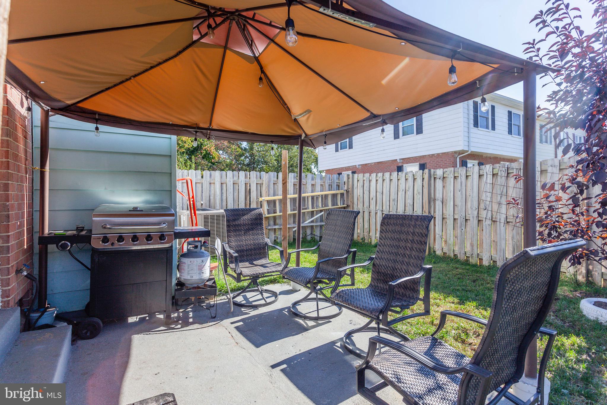 WILLIAMSTOWN - Residential