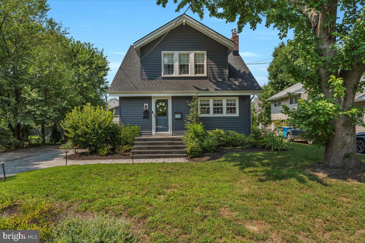 28 COOPER AVENUE
