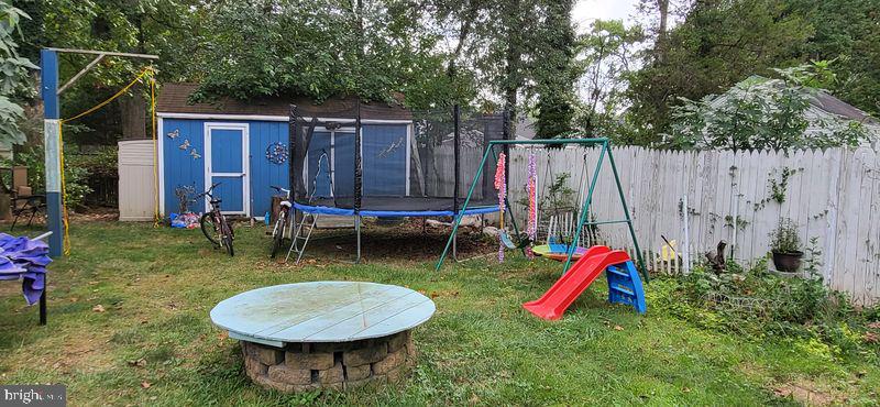 LANDOVER HILLS - Residential