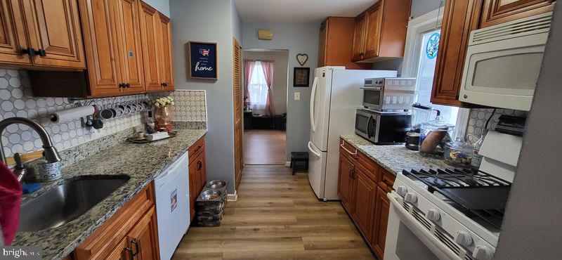 LANDOVER HILLS - Residential