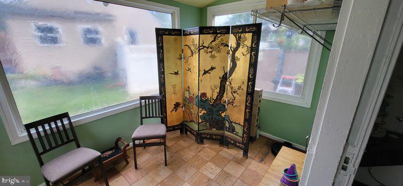 LANDOVER HILLS - Residential