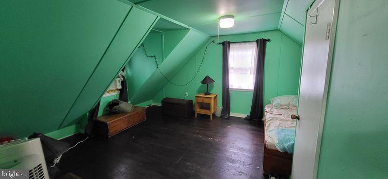 LANDOVER HILLS - Residential