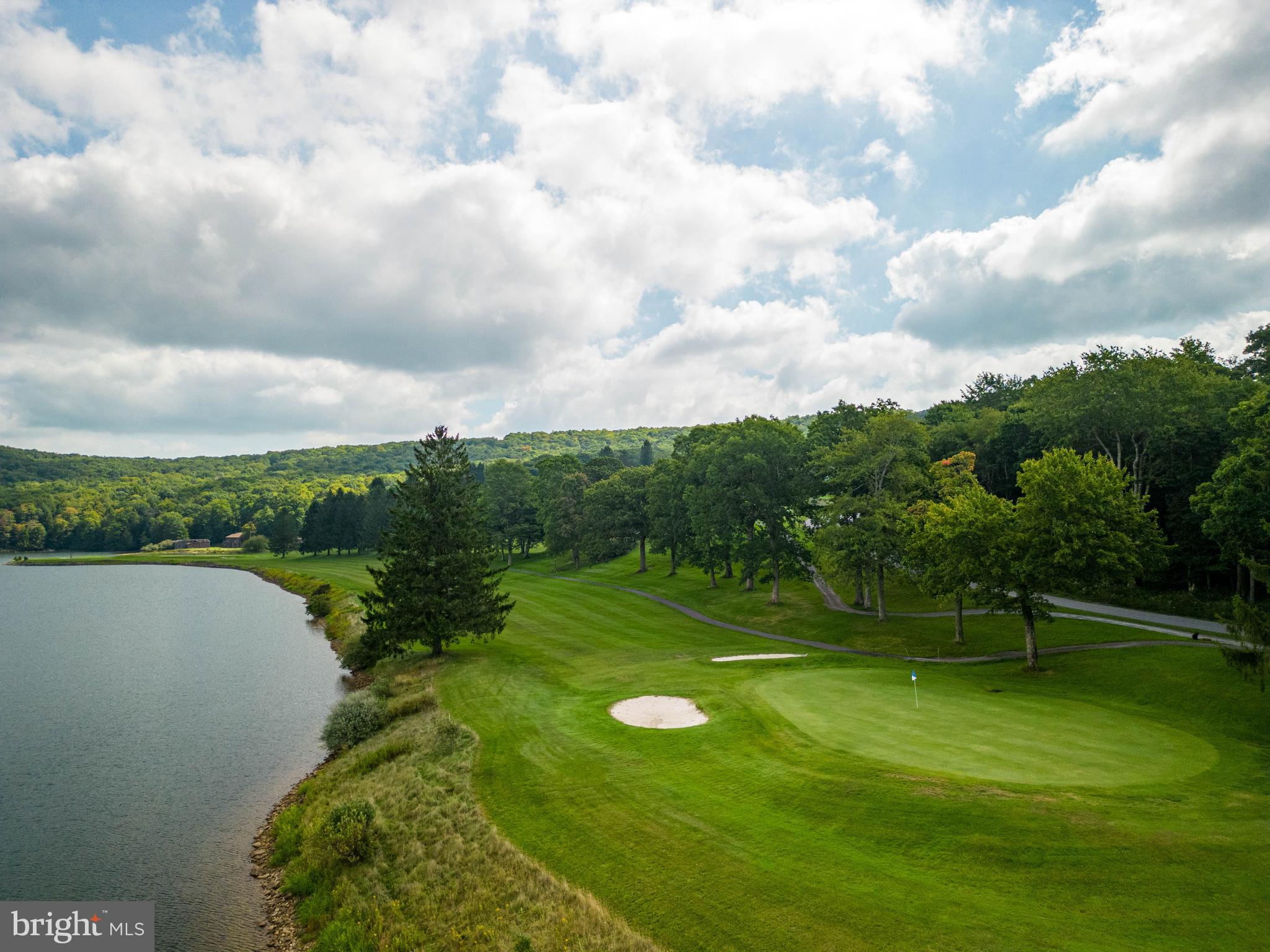 ALPINE LAKE  RESORT - Residential