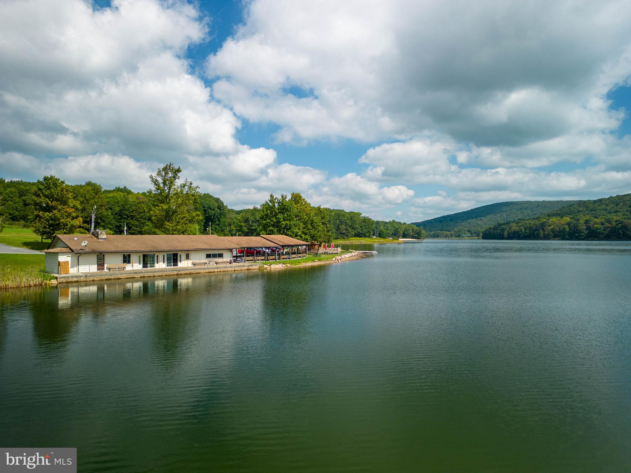 ALPINE LAKE  RESORT - Residential