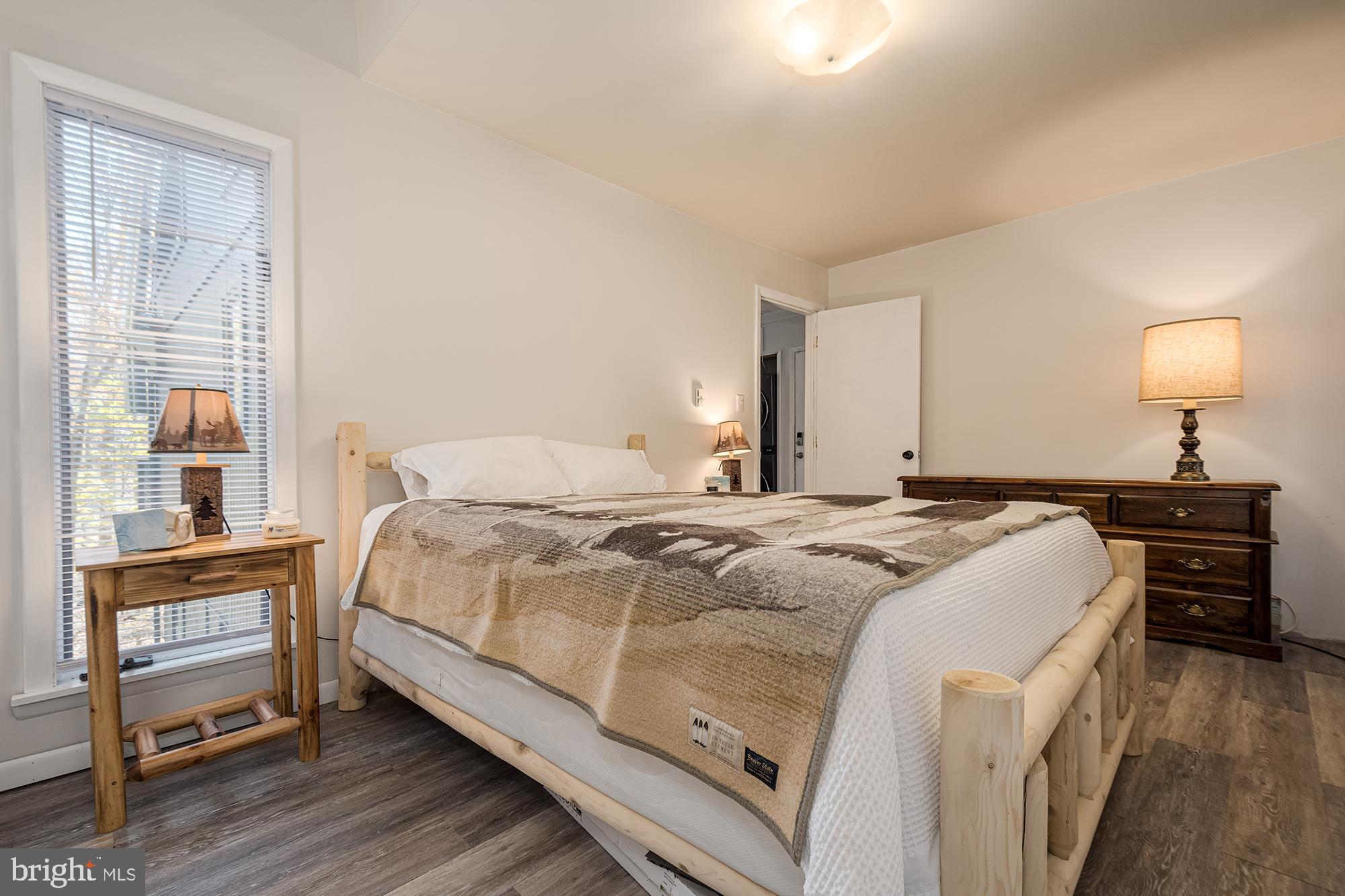 ALPINE LAKE  RESORT - Residential