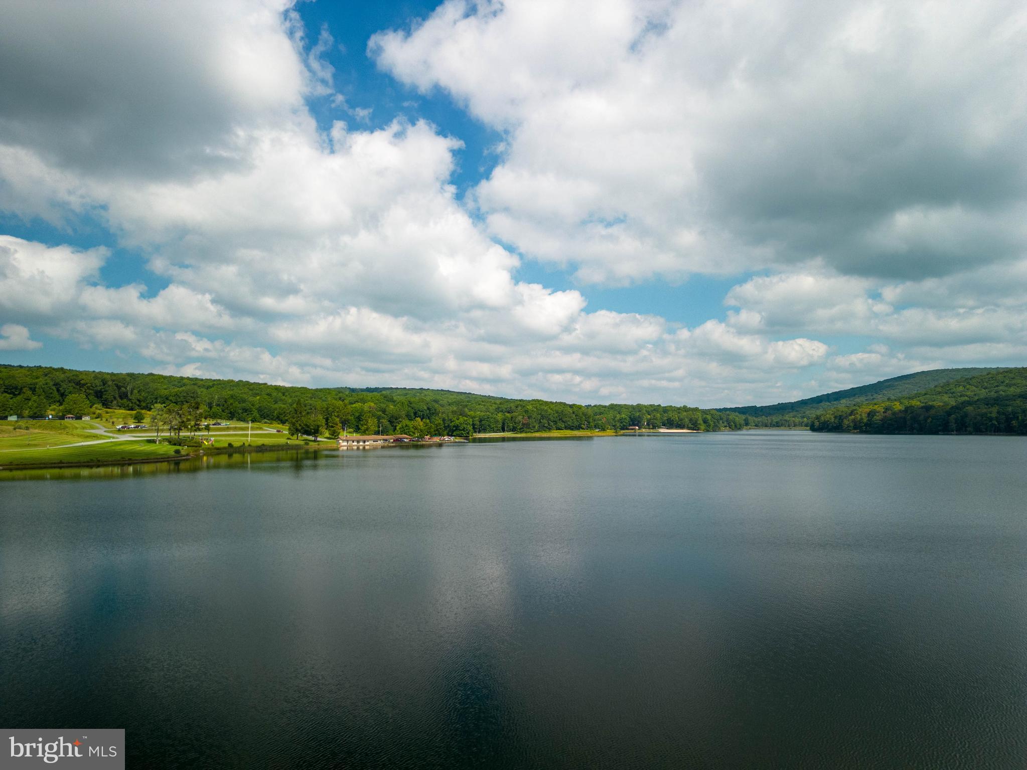 ALPINE LAKE  RESORT - Residential