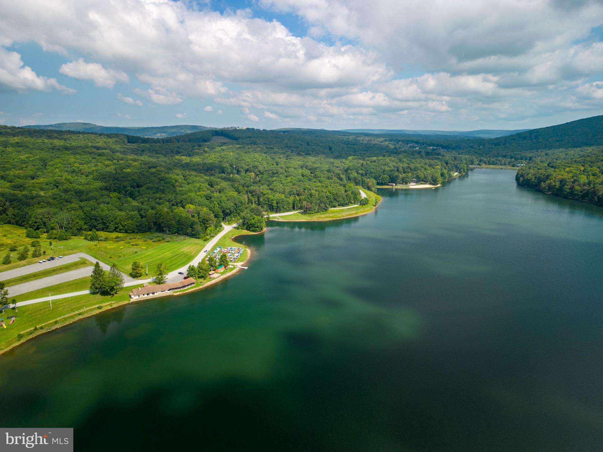 ALPINE LAKE  RESORT - Residential