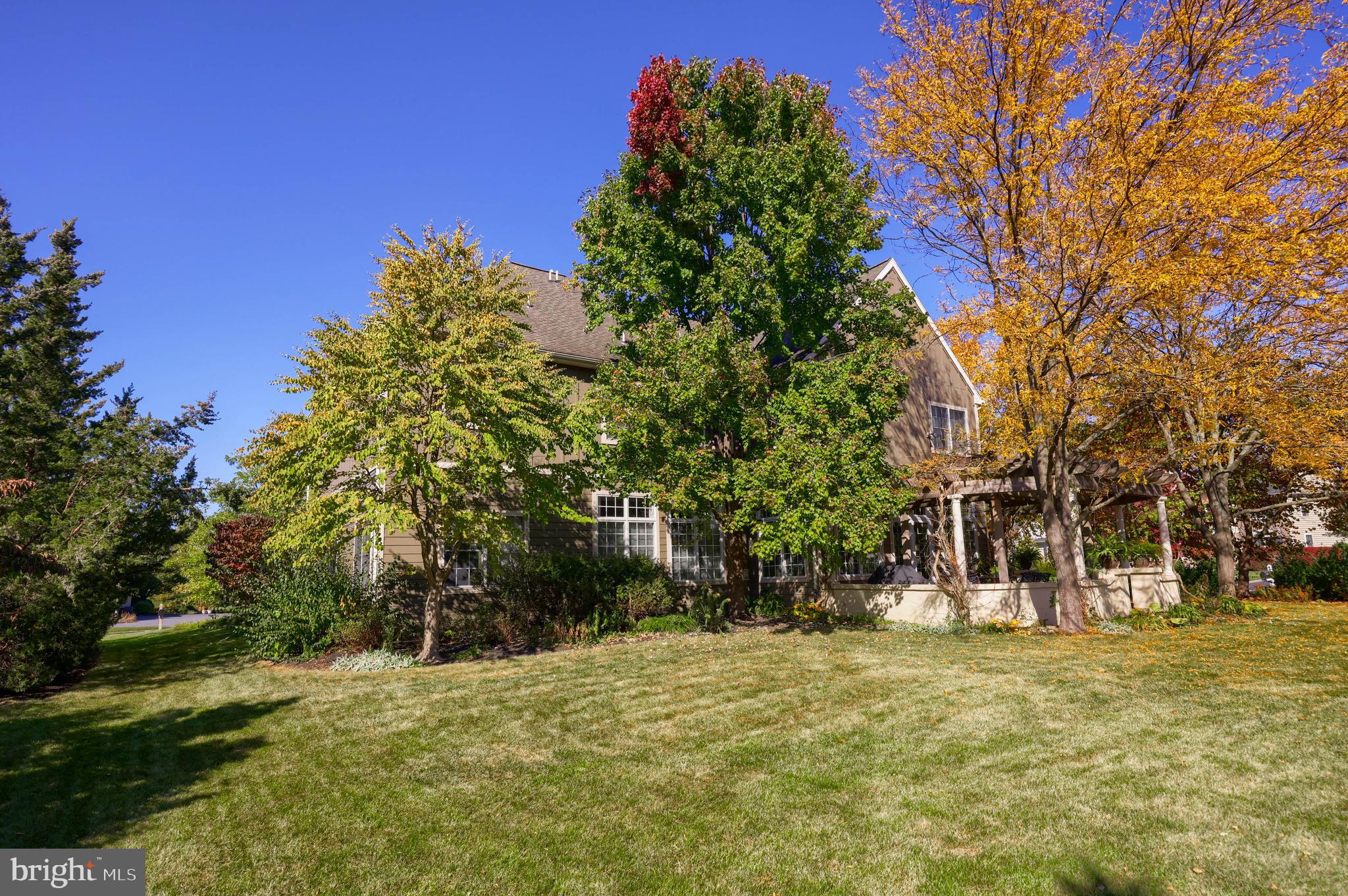 LAUREL POND NORTH - Residential