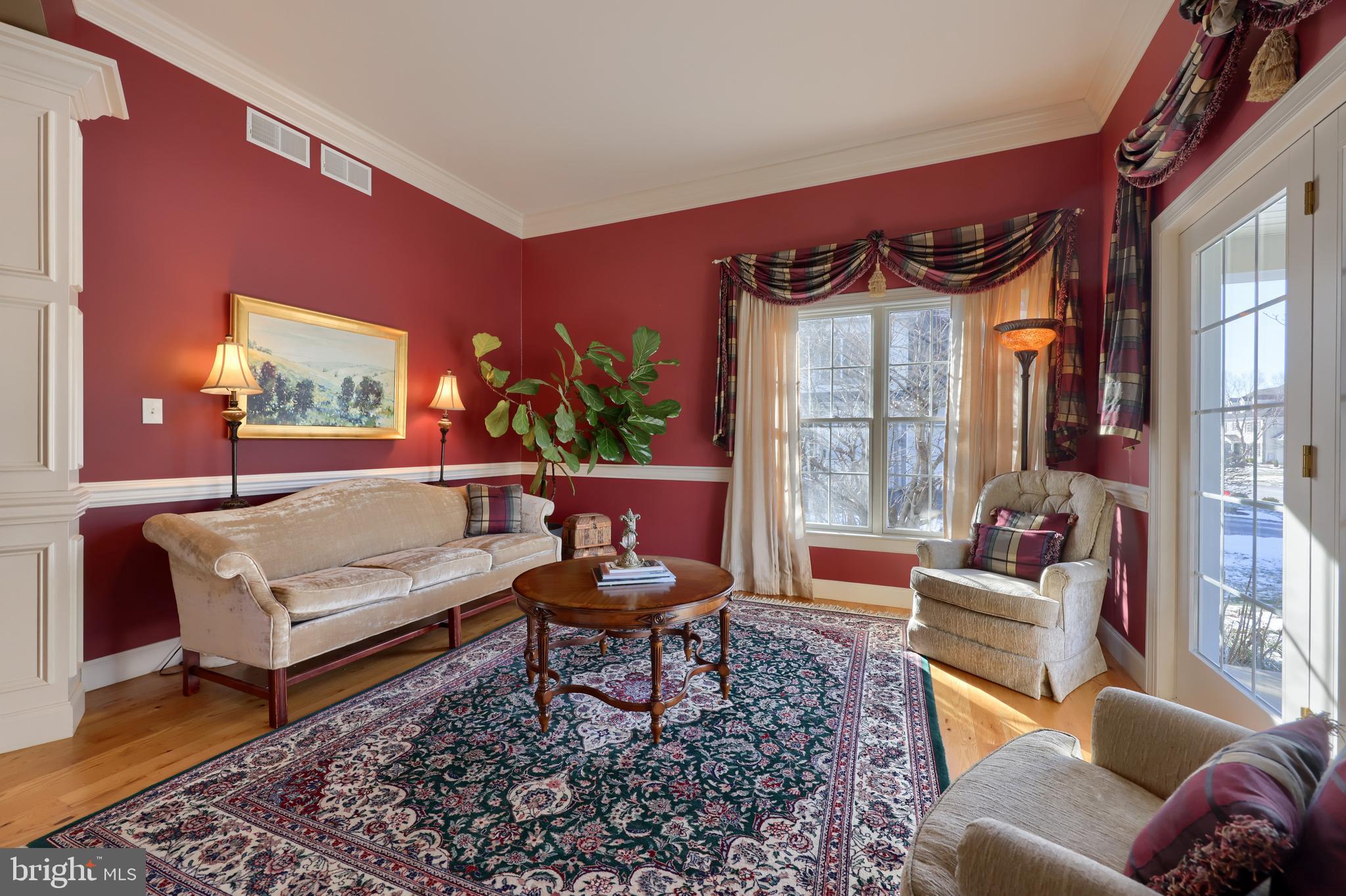 LAUREL POND NORTH - Residential