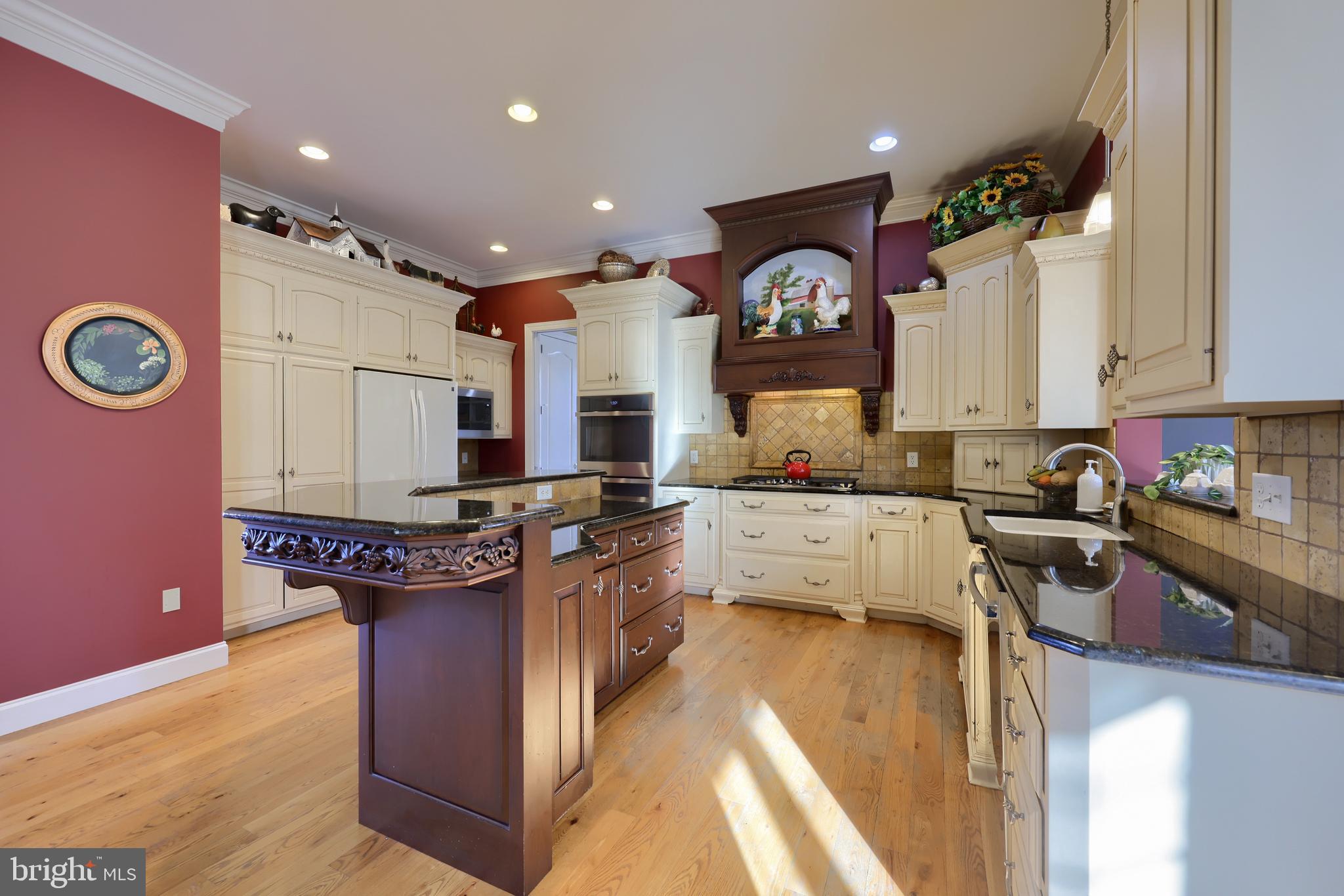 LAUREL POND NORTH - Residential