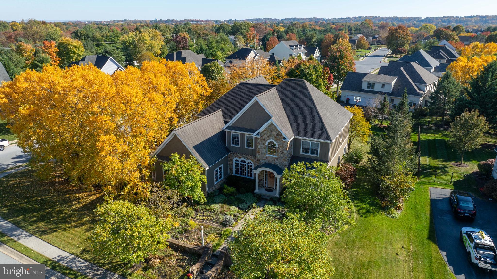 LAUREL POND NORTH - Residential