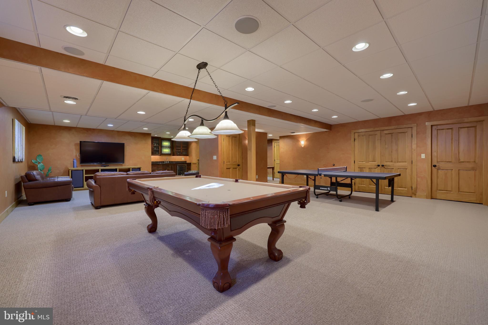 LAUREL POND NORTH - Residential