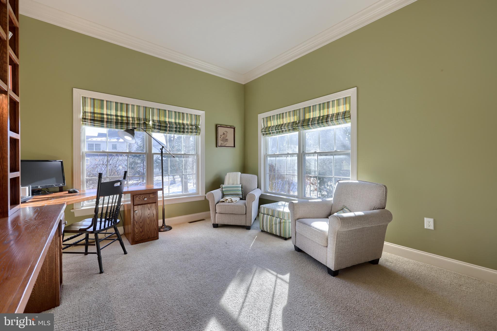 LAUREL POND NORTH - Residential