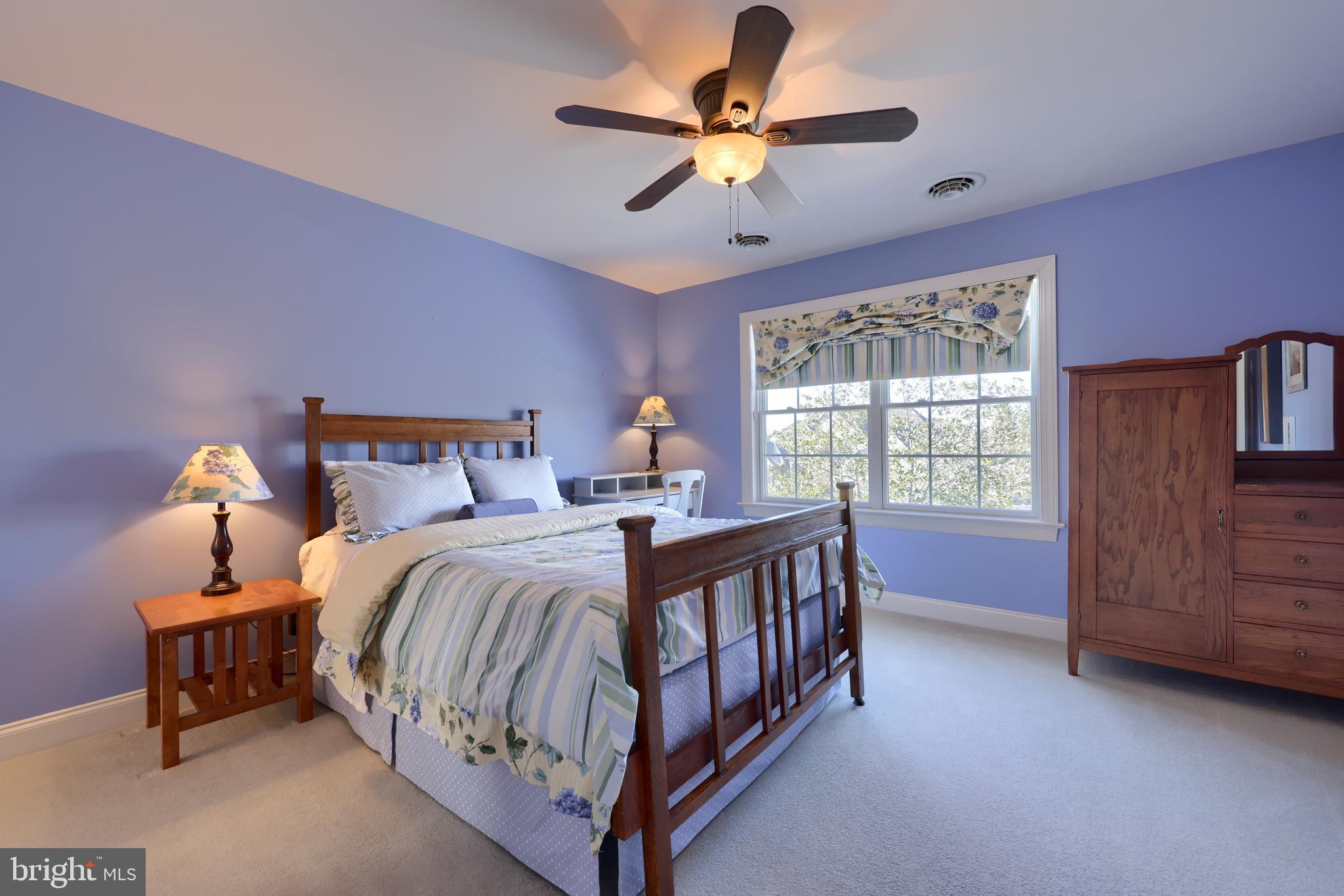 LAUREL POND NORTH - Residential