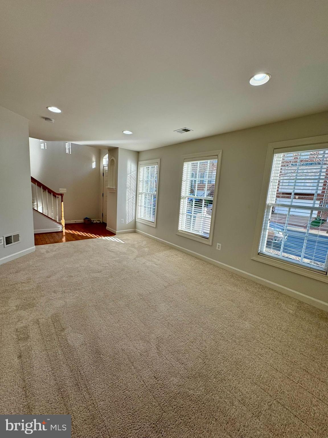 RIVER CREEK - Residential Lease