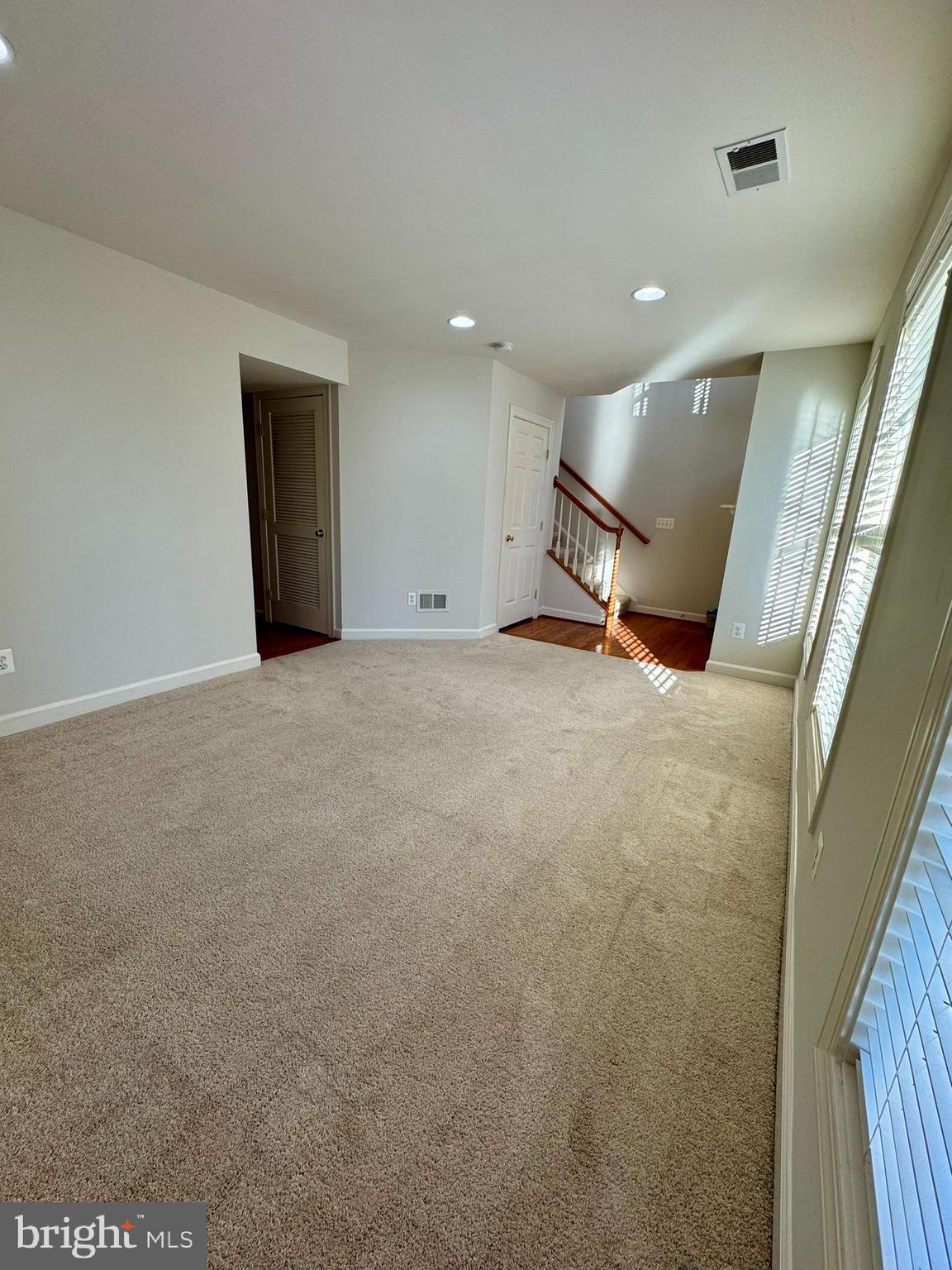 RIVER CREEK - Residential Lease