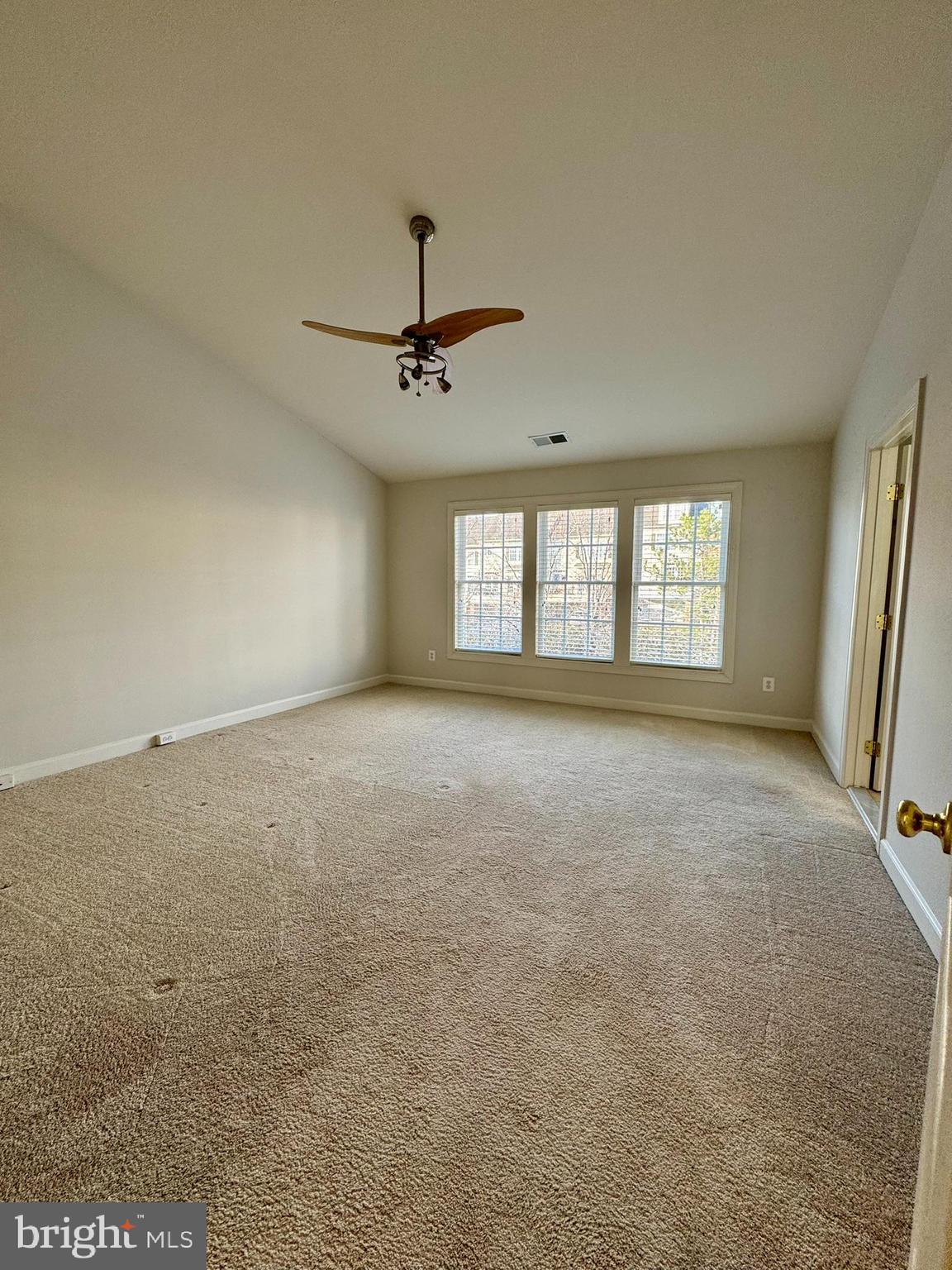 RIVER CREEK - Residential Lease