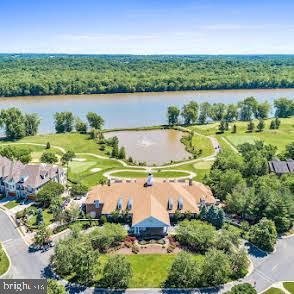 RIVER CREEK - Residential Lease