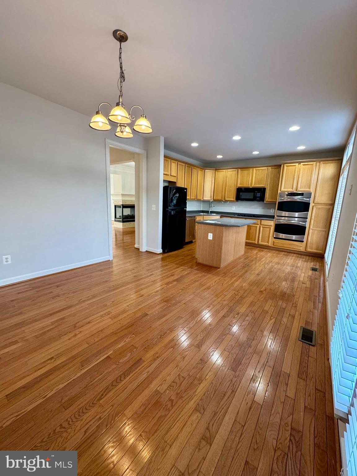 RIVER CREEK - Residential Lease