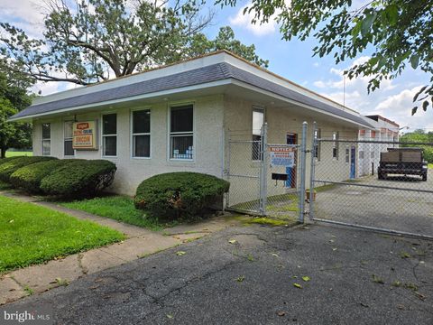 Photo of 301 Kuser Road, HAMILTON, NJ 08619 (MLS # NJME2063012)