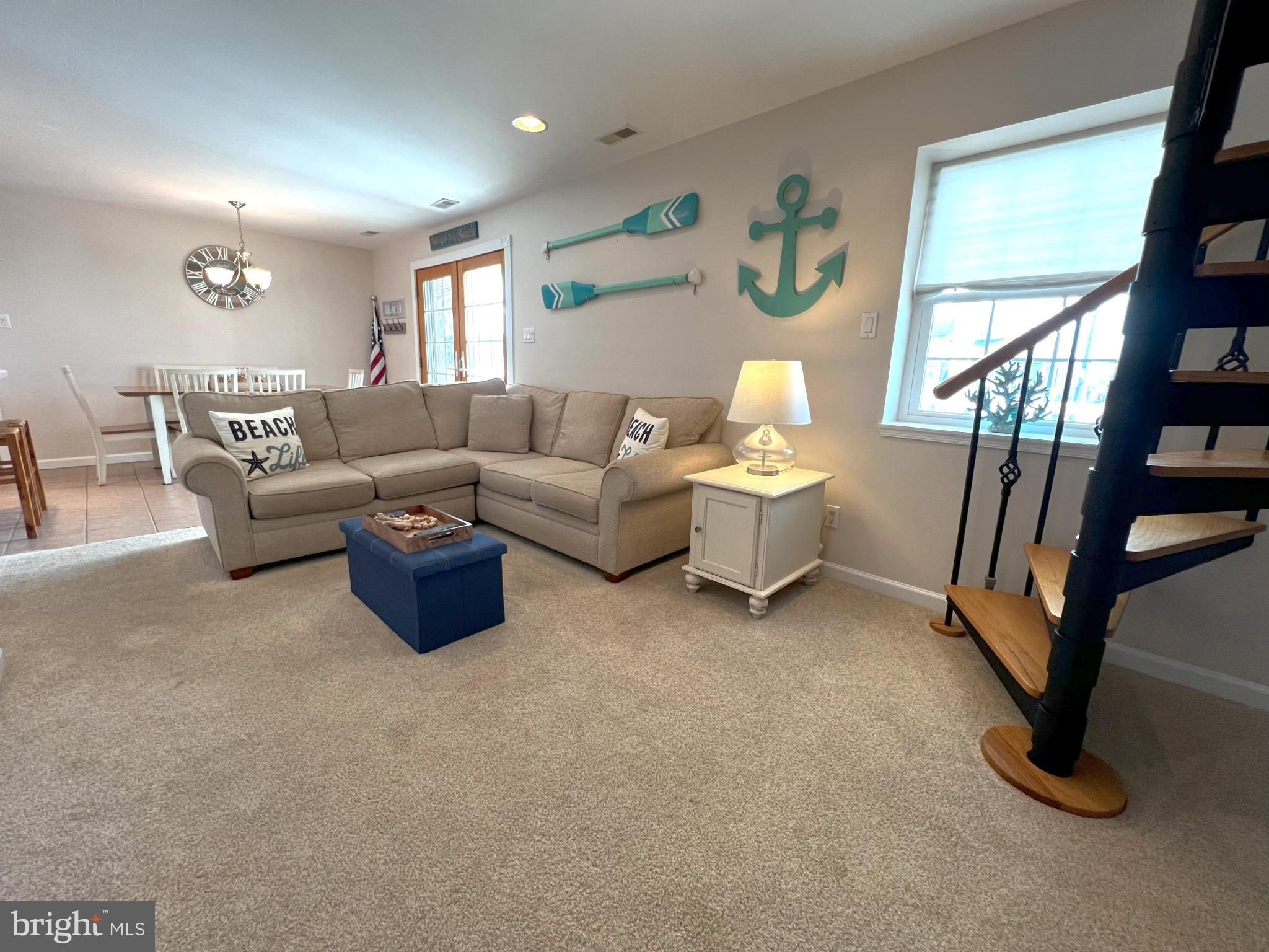 309 E HOLLYWOOD AVENUE 3