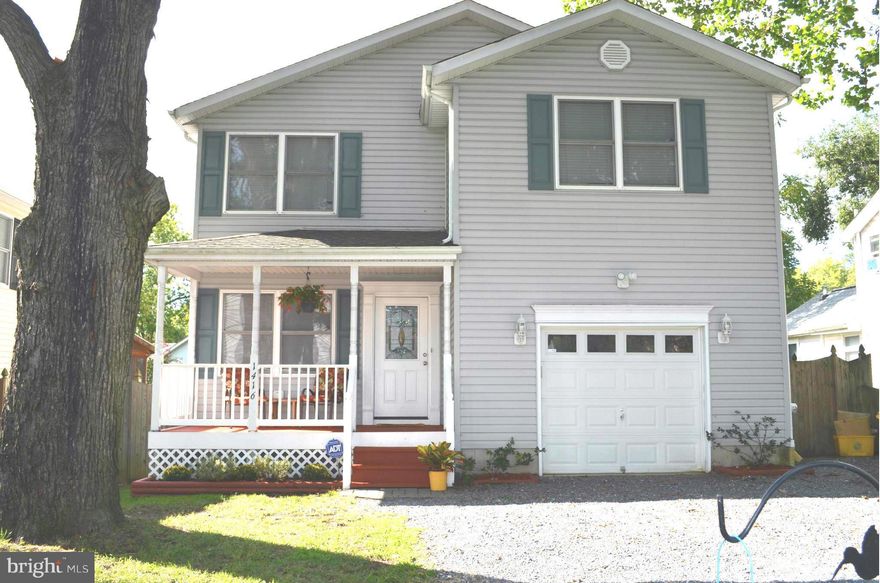 Unique colonial offers 1st floor bedroom or home office. Large kitchen and dining area. Cozy living room with fireplace. Recently renovated baths and updated flooring.  Backyard entertaining space featuring deck and paved patio. Water privileged community offers fishing pier and sandy beach. Home shows beautifully! Easy access to Rt. 50, Washington, Baltimore and various commuter services.