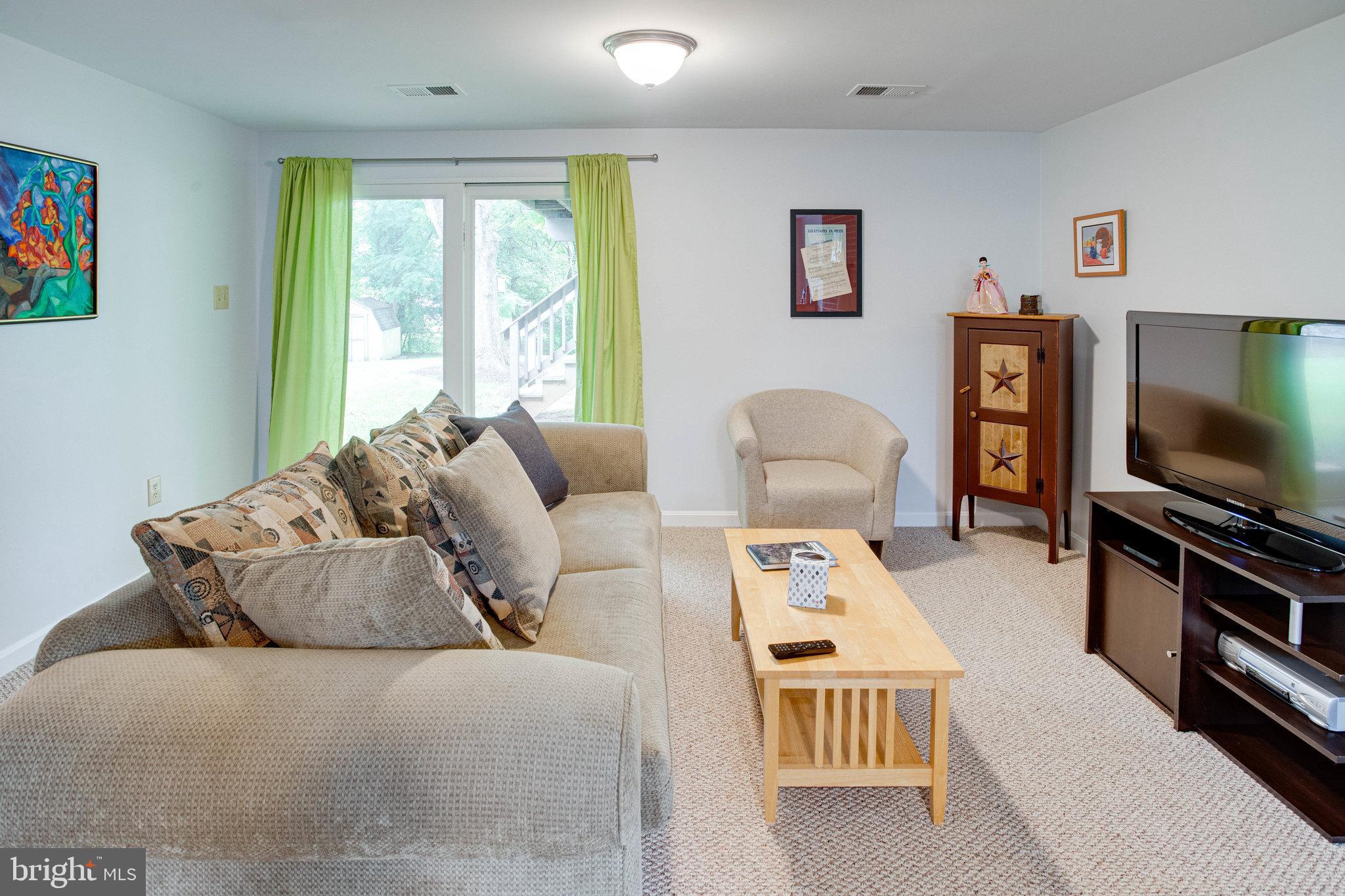 DALE CITY - Residential Lease