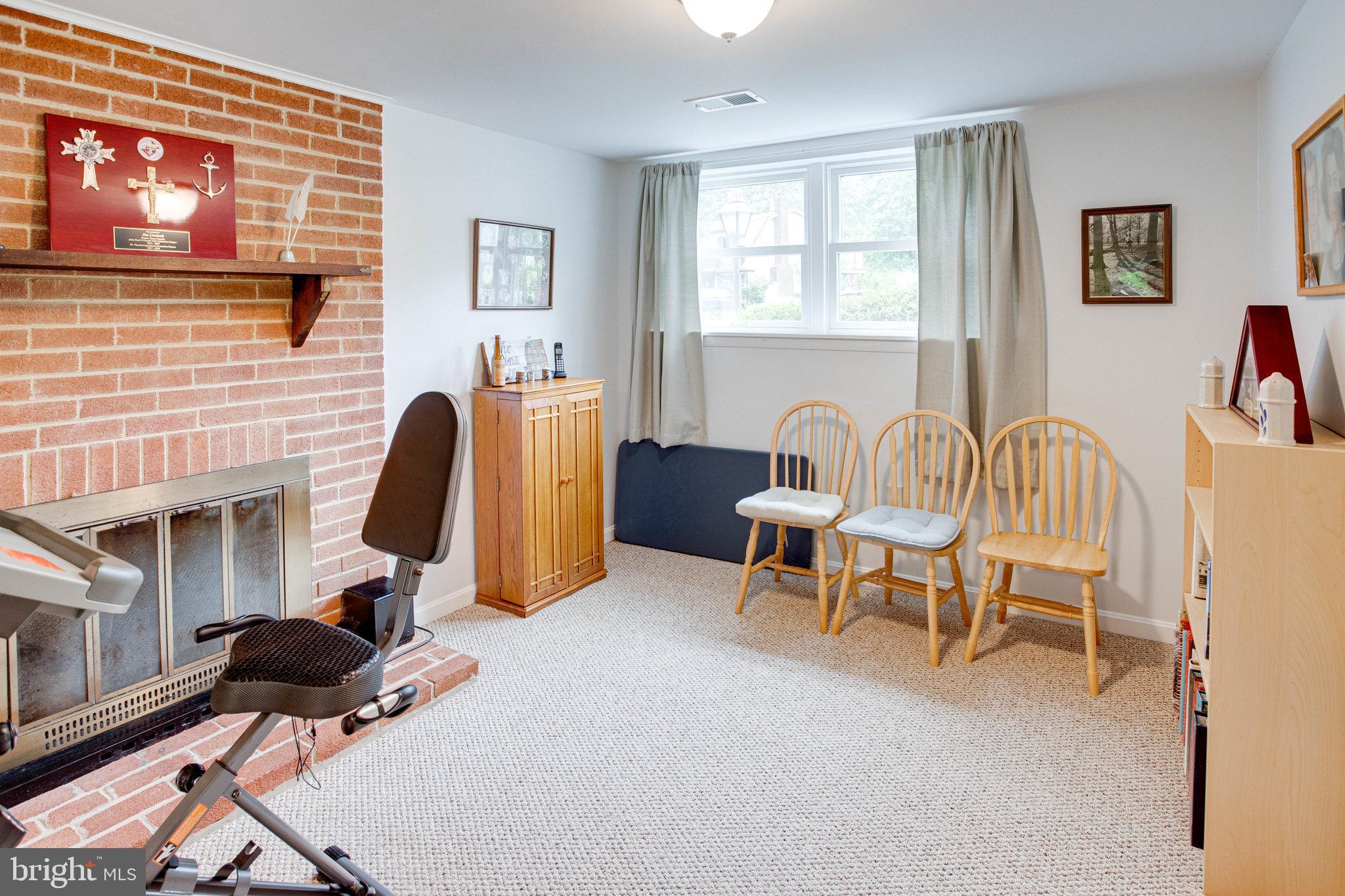 DALE CITY - Residential Lease